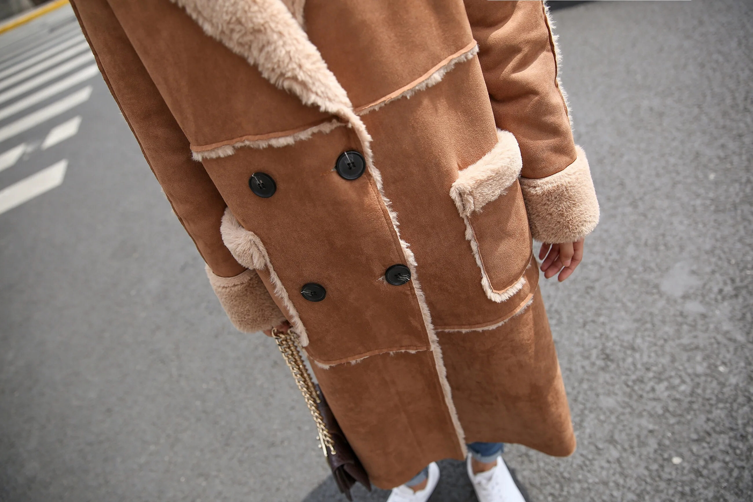 Осенне-зимнее винтажное замшевое плотное теплое пальто из искусственной овчины, длинная зимняя женская куртка, элегантный тренч, женская верхняя одежда
