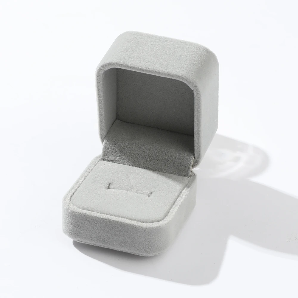 

Изысканная фланелевая Подарочная коробка для колец и серег