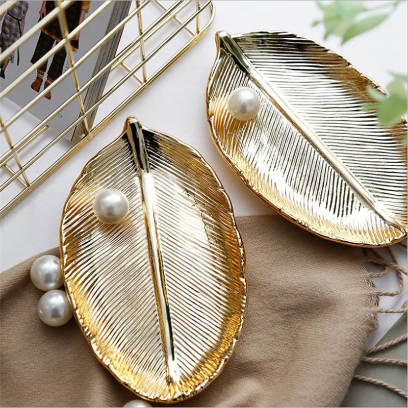 

Ceramic Leaves Table Jewelry Storage Plate Minimalist Scandinavian Cake Sundries Storage Tray Home Organizer Decor
