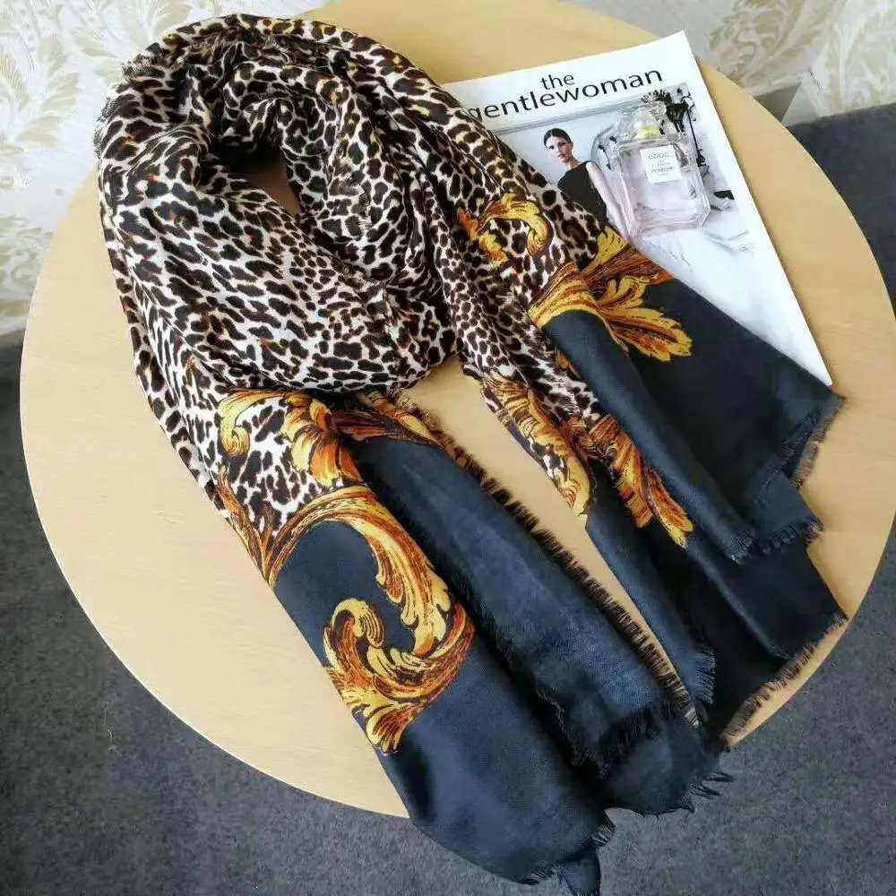 21 Regalos de la serie de bufanda de primavera, otouno e Invierno de Sauce de moda italiana en - Цвет: 21