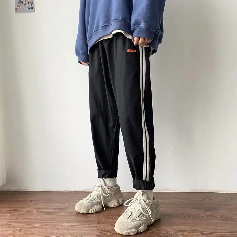 

Брюки мужские повседневные, свободные облегающие прямые штаны до колена, с пэчворком в полоску, дышащие, стрейчевые, со шнурком, для лета