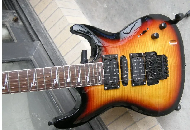 

Free Shipping custom New Arrival High Quality sunburst Electric Guitar Black hardware 7yue19