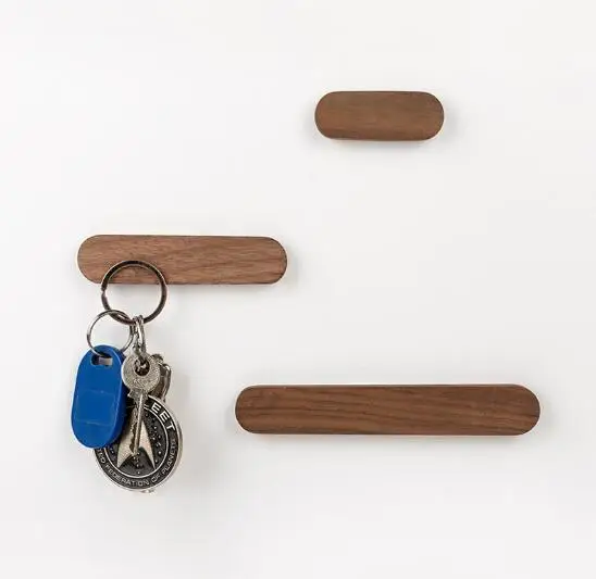

Solid wood creative magnetic key hook