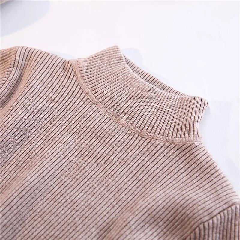 Женские свитера Зимние трикотажные однотонные рубашки с высоким воротником с длинным рукавом, короткий корейский облегающий плотный свитер, мягкий корейский топ