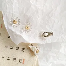 Креативные простые корейские серьги-гвоздики с металлической текстурой, модные красивые серьги-клипсы для ушей, ювелирные изделия для девушек, женские аксессуары