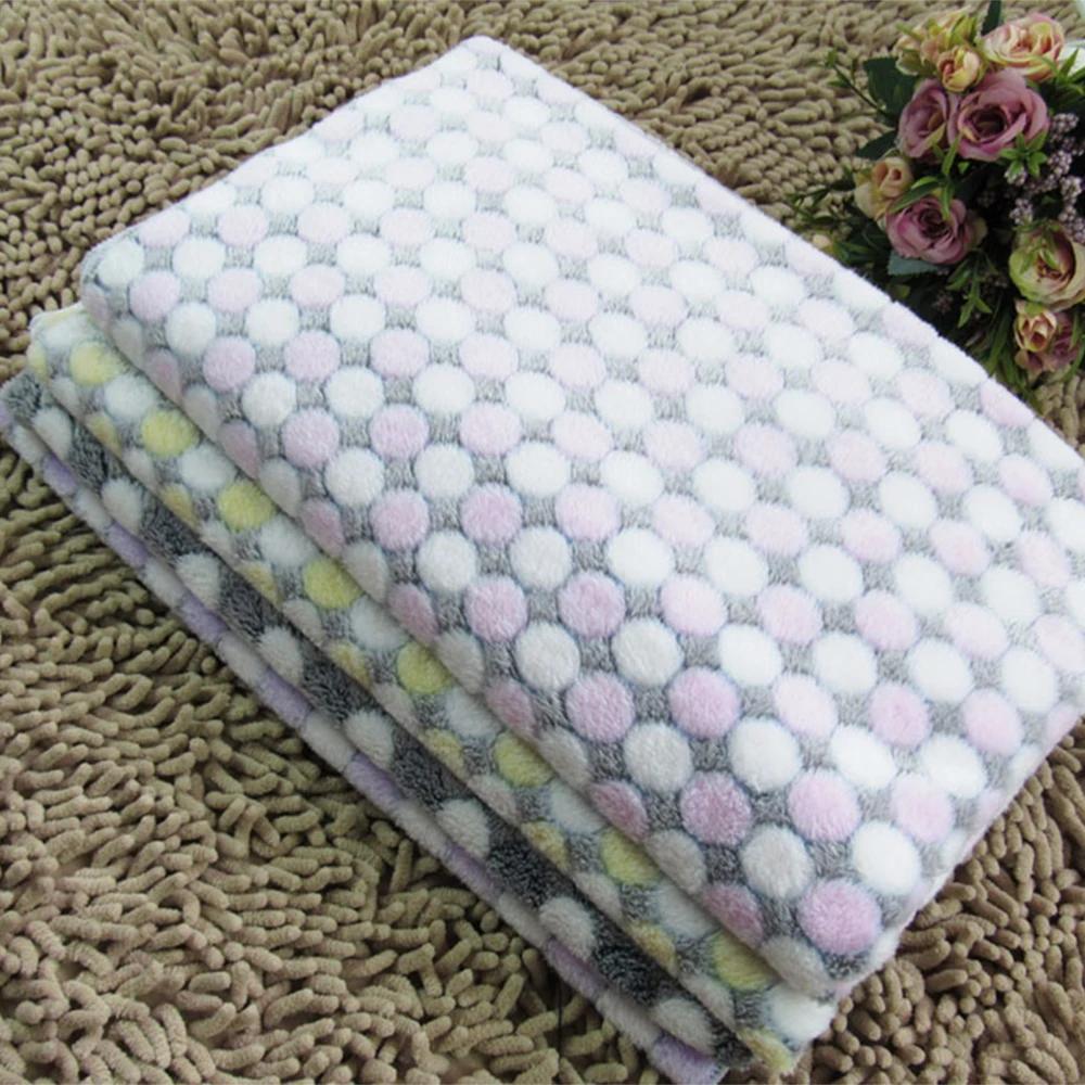 Soft Flannel Pet Dog Blanket Dots Printed Breathable Dog Cat Bed Mat Warm Pet Sleeping Cushion Cover For Pet Dog Cat Products