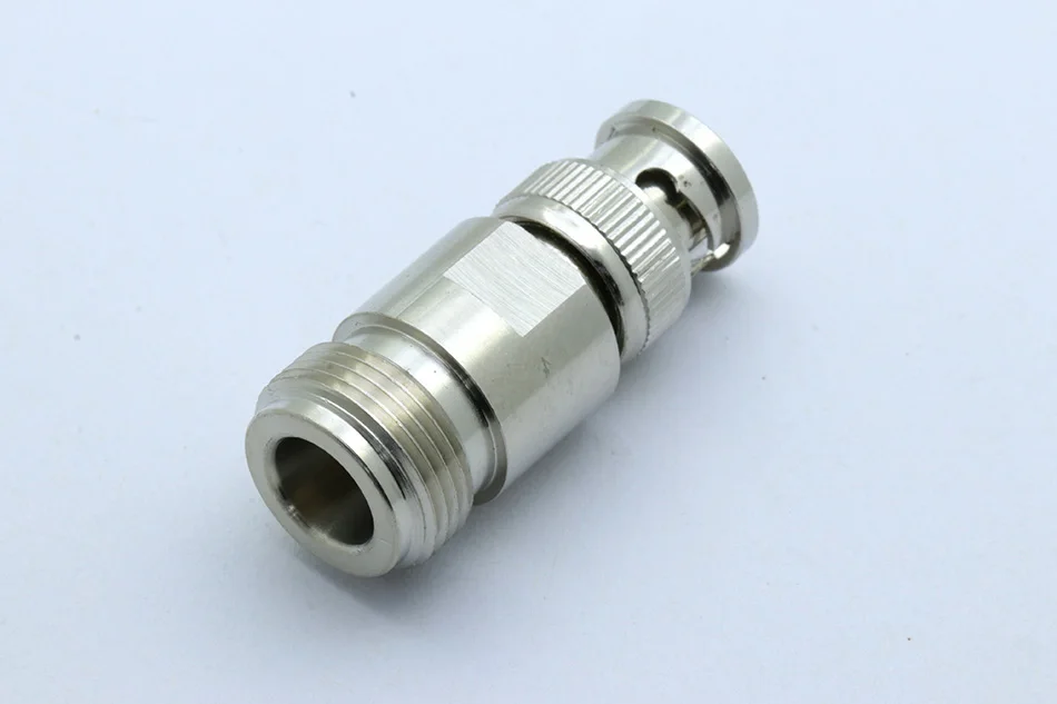 Cheap Plugues e conectores