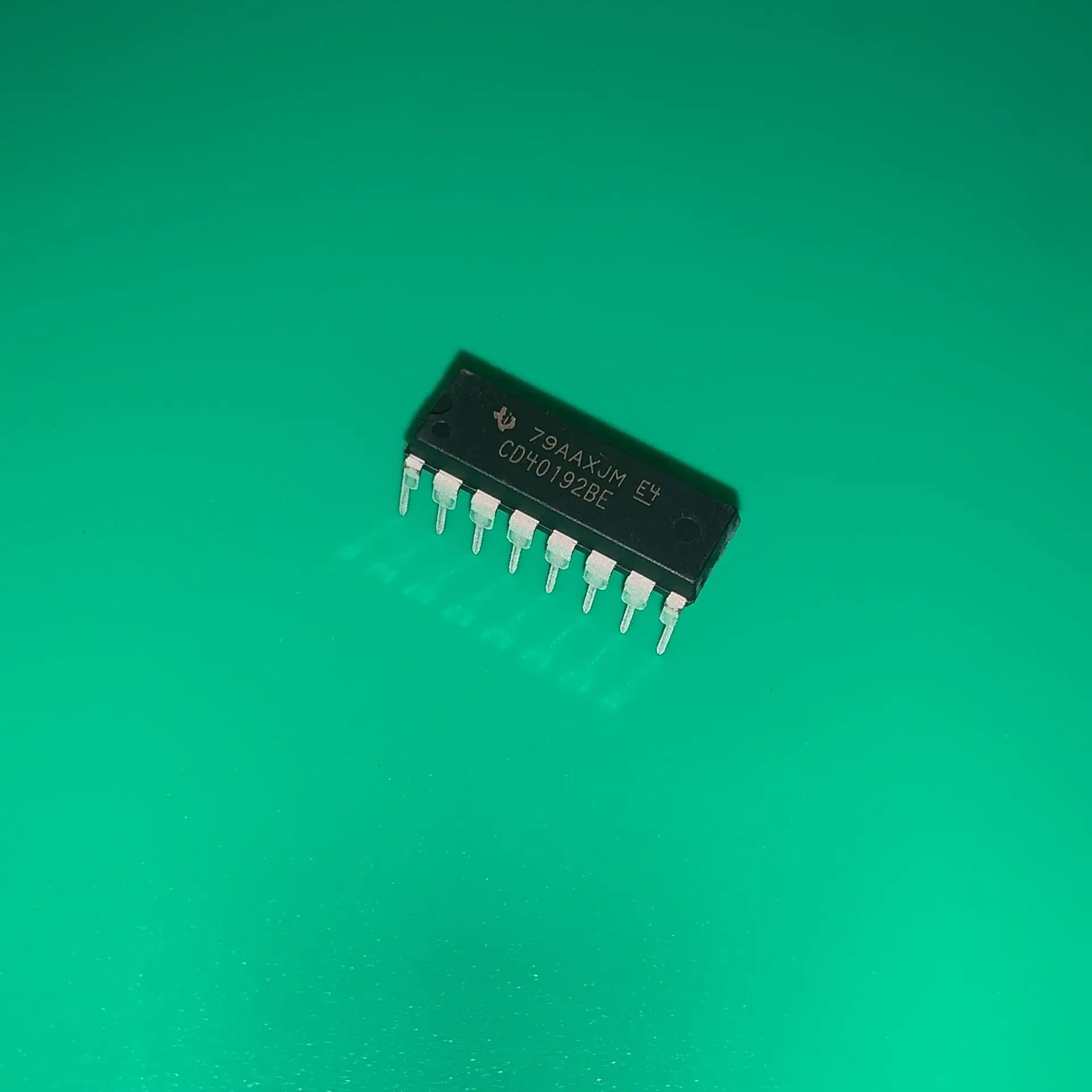 10 шт./лот CD40192BE DIP16 CD40192 BE CMOS предустановленные вверх/вниз счетчики IC COUNTR