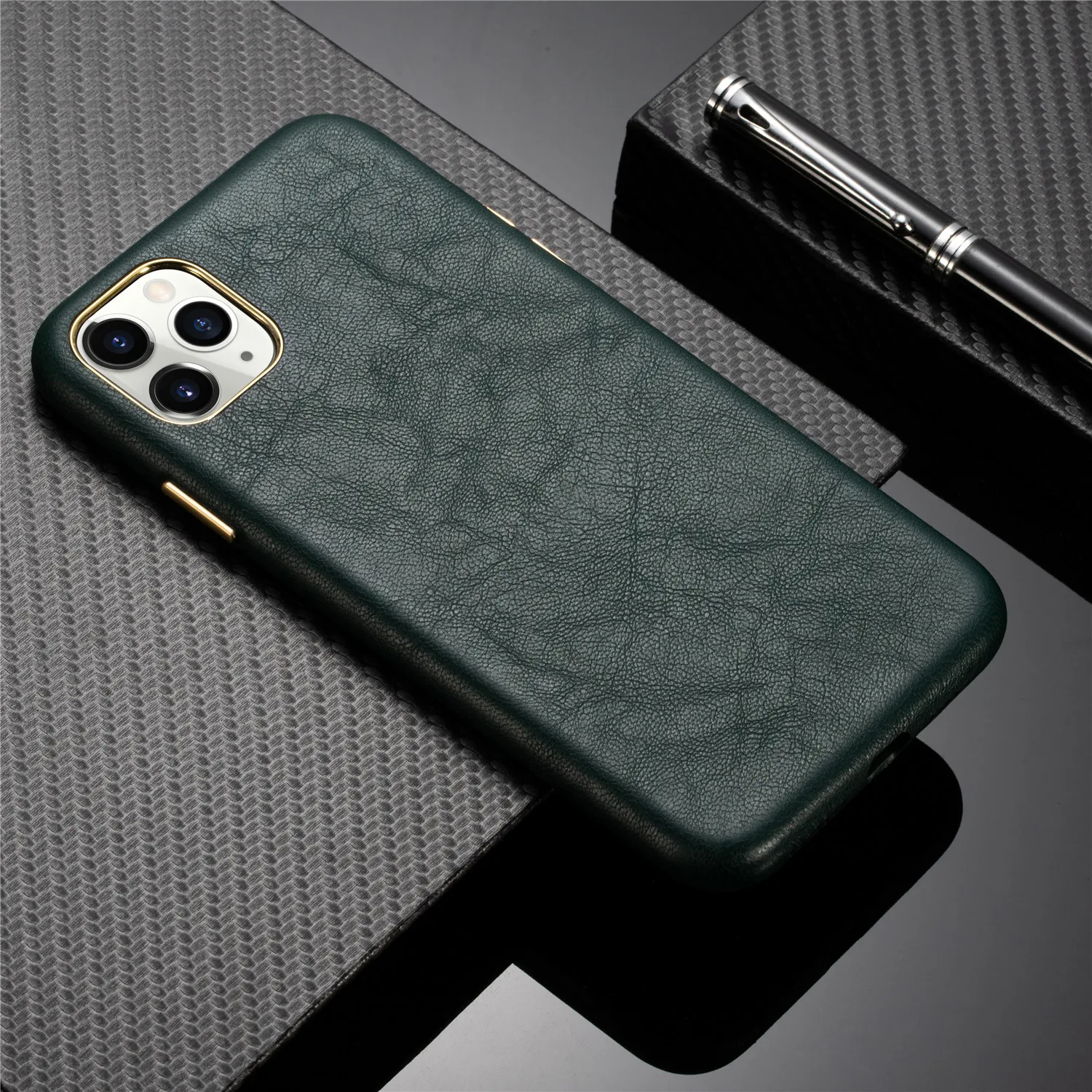 Midnight Green Luxury Genuine Leather Back Cover For iPhone SE 2020 11 Pro Max X XS XR 7 8 Plus Case Real Leather Metal Button Midnight Green Luxury Genuine Leather Back Cover For iPhone SE 2020 11 Pro Max X XS XR 7 8 Plus Case Real Leather Metal Button