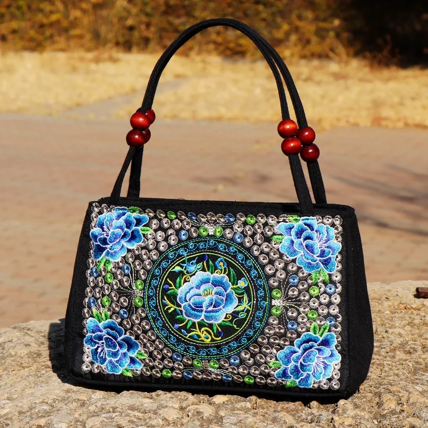 New Fashion Embroidery Women Small handbags National Floral Embroidered Lady Top-handle bags Single-layer Beading Falp Carrier