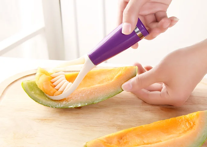 Household lazy artifact multifunctional melon and fruit digging meat to seed spoon J03