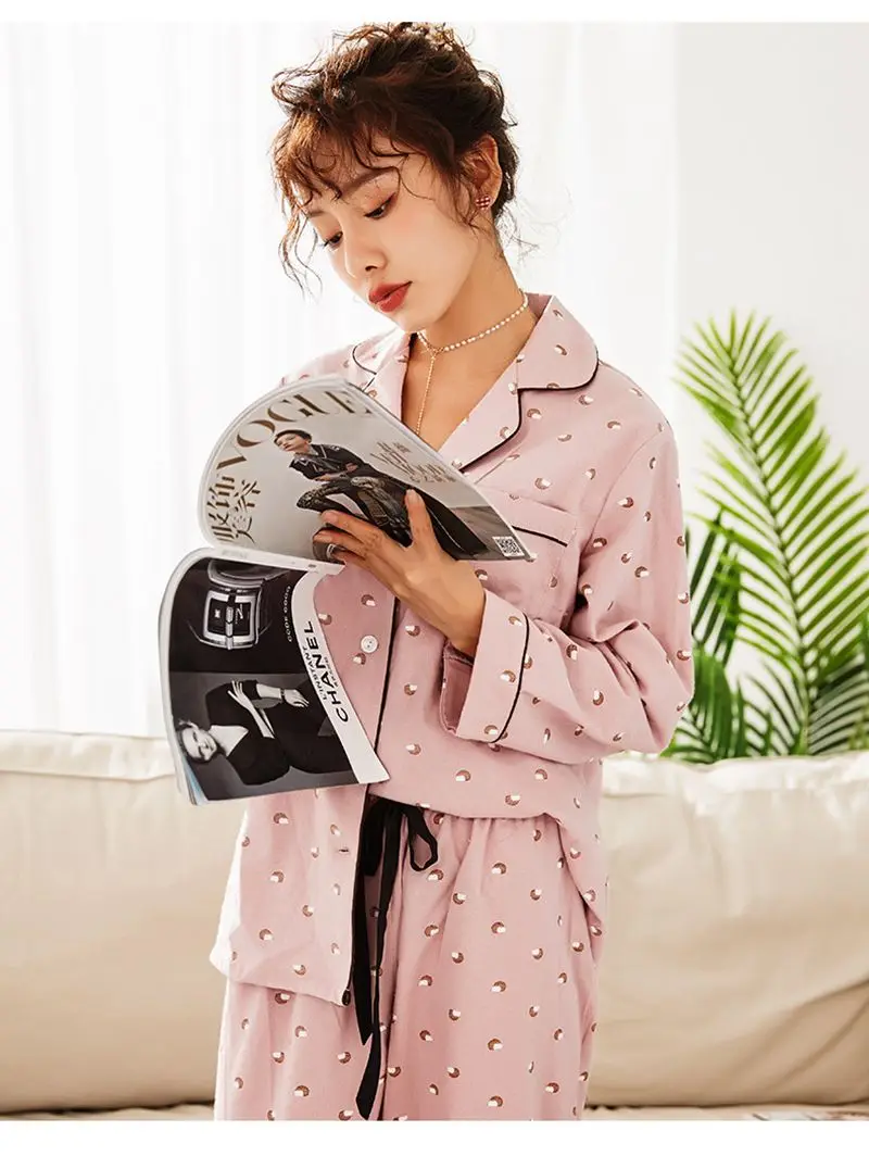 12228348740_559343622