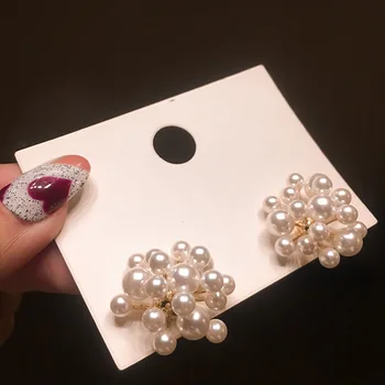 

2020 Chic Fashion Jewelry Temperament Small Pearl Flower Stud Earrings Female pearl earrings pendientes mujer bijoux femme