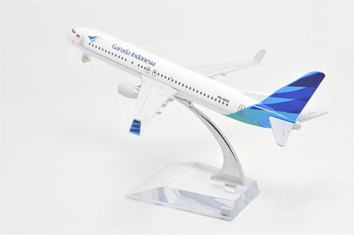 Династия TANG (TM) 1:400 16 см Боинг B737 Garuda Индонезия строительная планета|Вертолеты