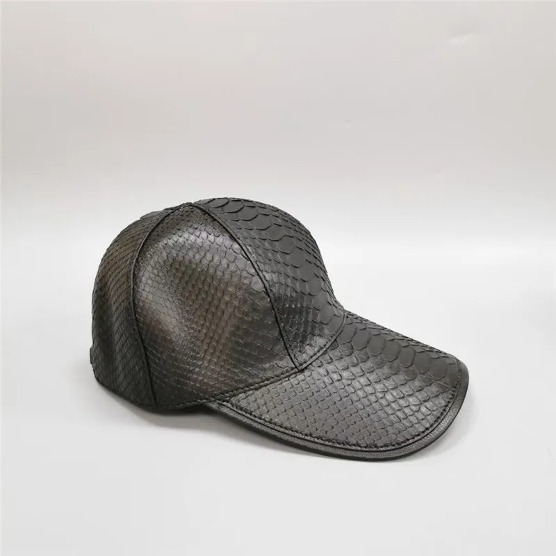 Рисунок 4 - Бейсболка унисекс из натуральной