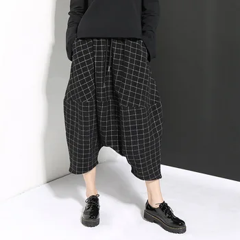 

Korea 2020 Autumn Winter New Woolen Loose Black Plaid Big Crotch Harem Wide Leg Irregular Women Pants Z300