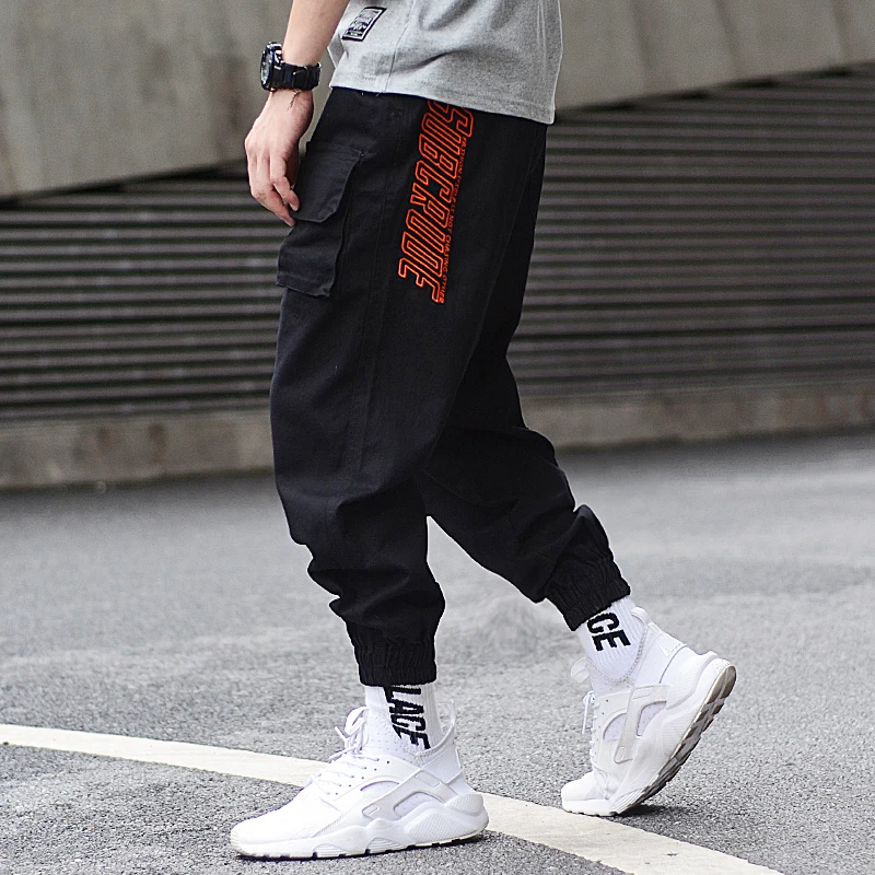 Fashion Streetwear Men Joggers Pants Loose Fit Casual Big Pocket Cargo Pants Embroidery Designer Camouflage Hip Hop Pants Men