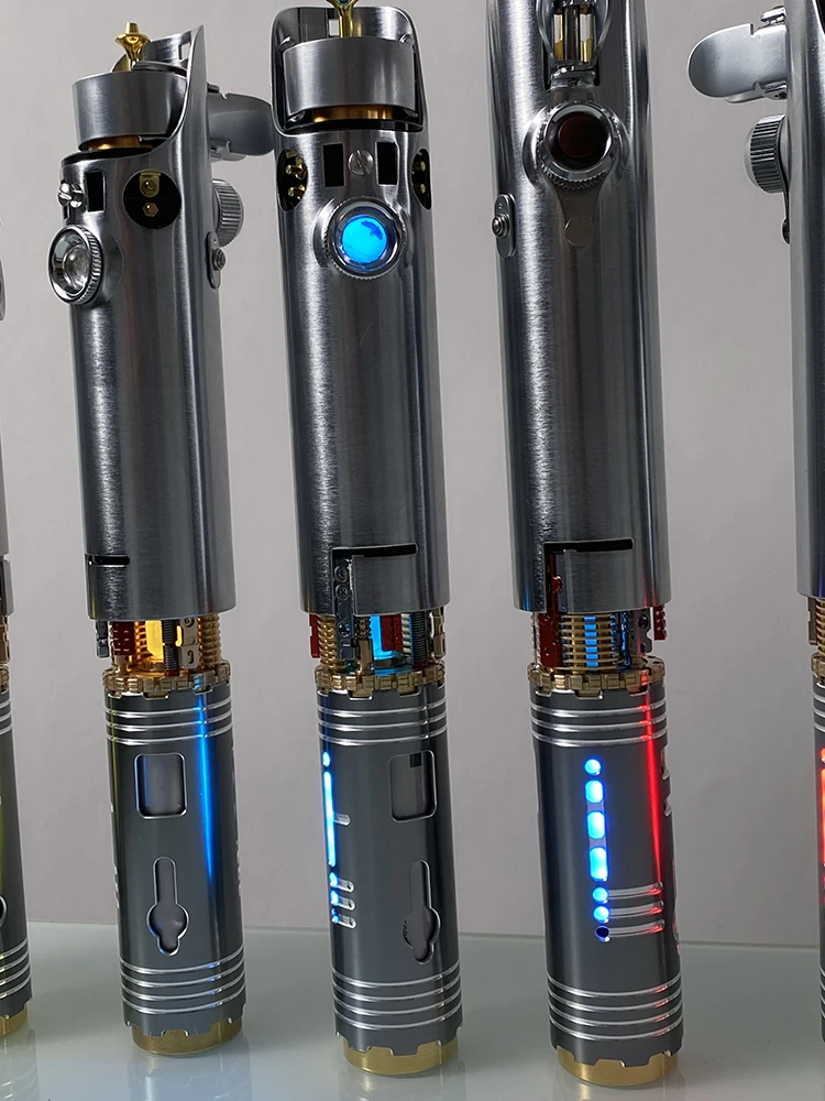 1 шт. световой меч Graflex люка новый пиксельный с крутящимся кристаллом саундборд 2