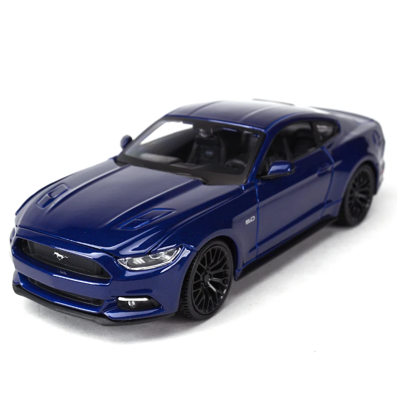 Спортивный автомобиль Maisto 1:24 2015 Ford Mustang GT статические литые автомобили