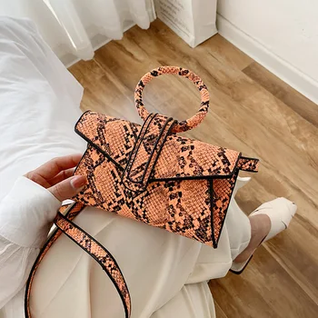 

French texture popular portable small bag 2020 new foreign style shoulder bag female bag spring and summer messenger bag