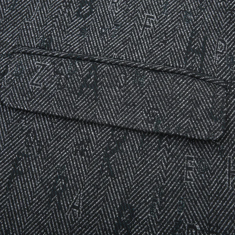 761A4381
