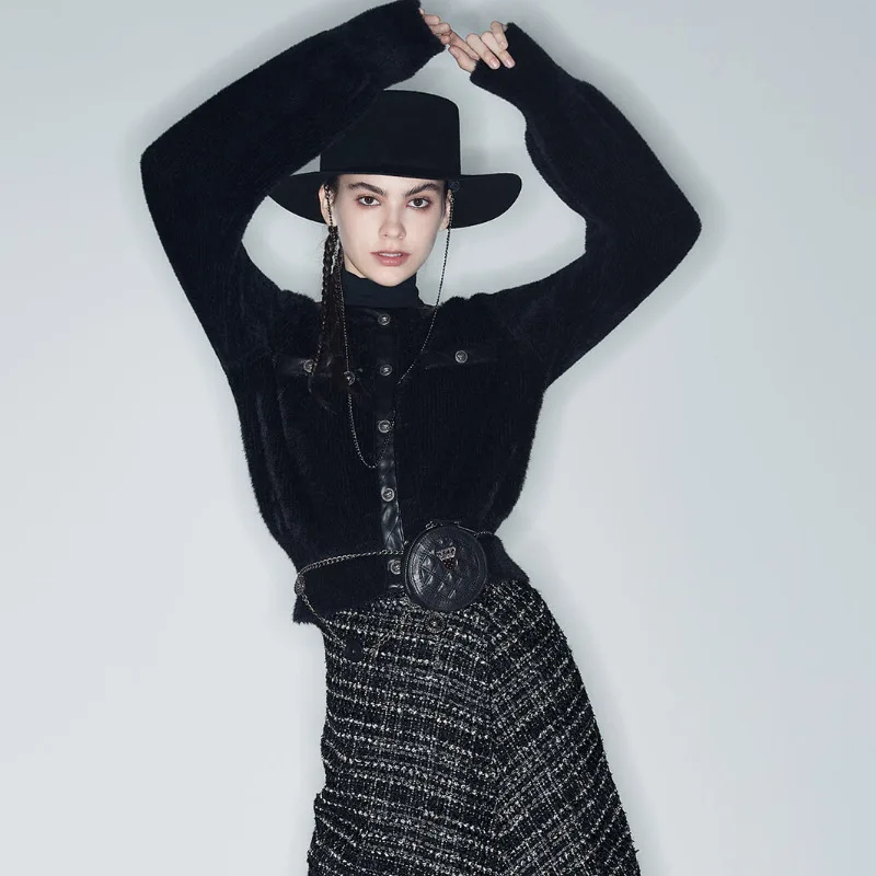 

Early Autumn 2019 New Style Knitted Top Round Neck Long Sleeve Color Contrast Soft Thin Coat Sweater