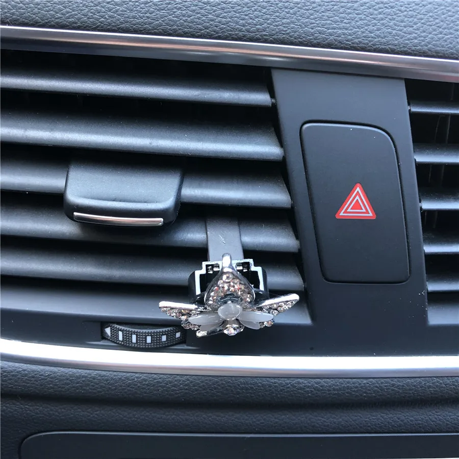 8888413680_1280442552