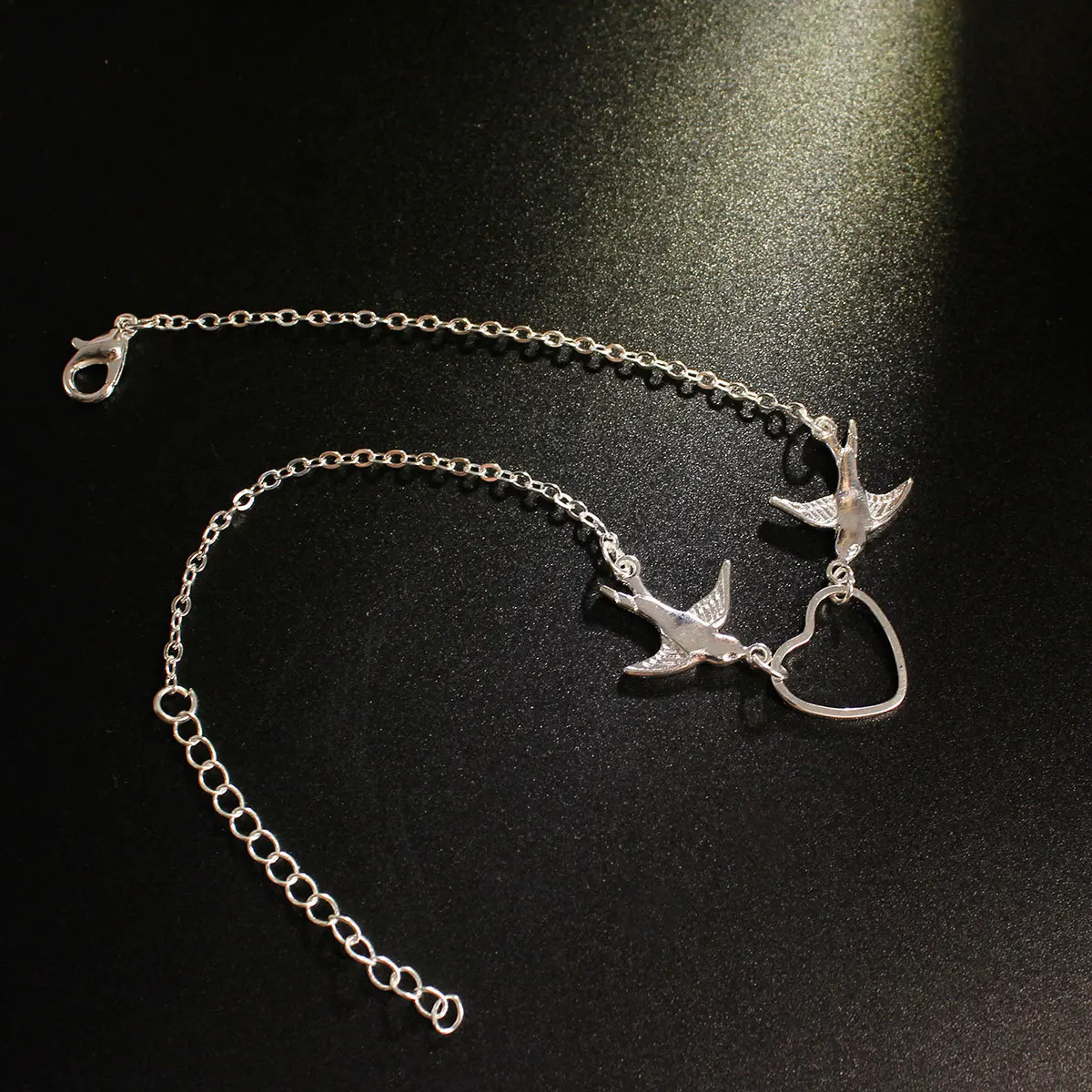 

Europe And America Accessories Simple Flying Pigeon Heart Fashion Anklet Women's Creative Bird Beach Foot Ornaments K110