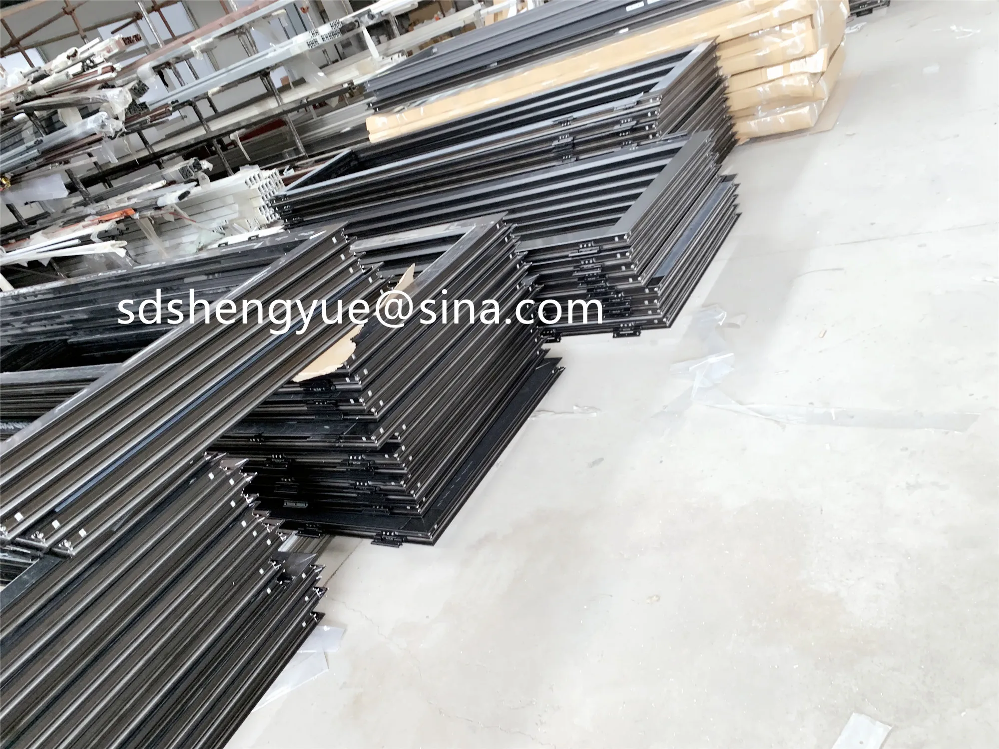 Sliding patio door Low-E glass accordion Doors Exterior Folding Design Restaurant Layer Double Aluminium Foldable Glass Door