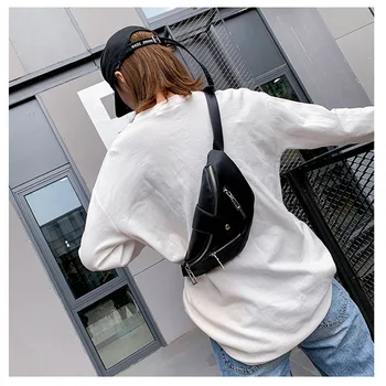 

Multifunctional ladies sports belt bag 2020 new ins super fire small bag wild messenger mobile phone bag chest bag