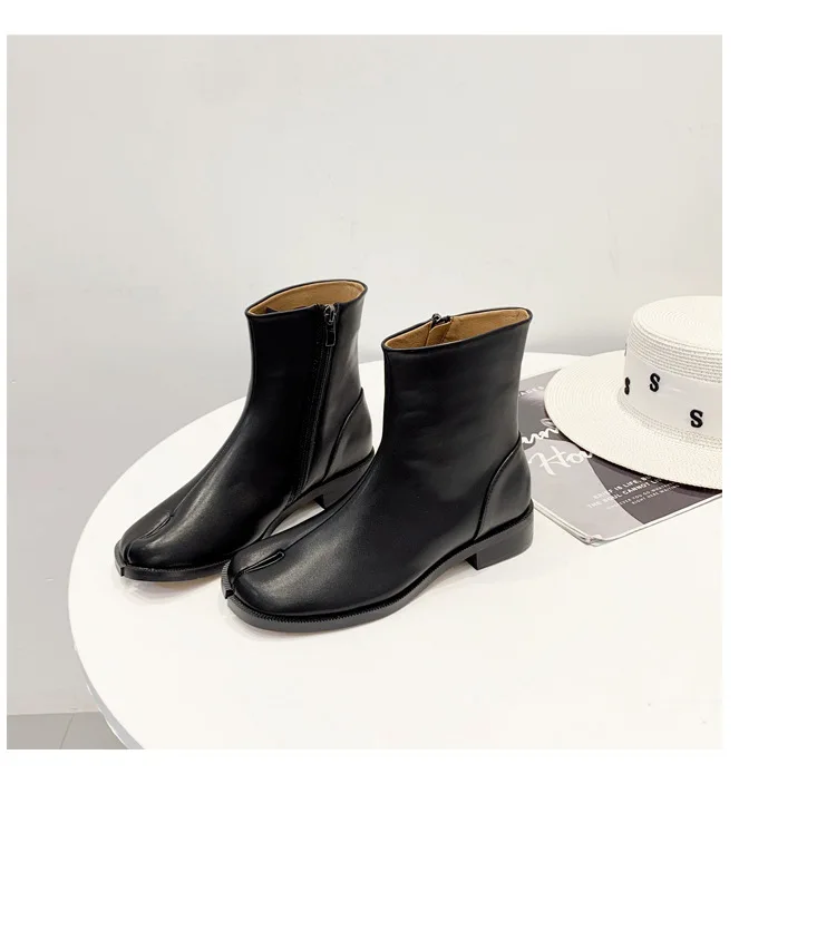 Знаменитости Популярные tabi ботинки в стиле ниндзя женские Новые короткие однотонные Ботинки martin на низком каблуке; Модный зажим носок швейная обувь «Челси»; botines