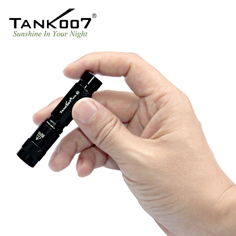 TANK007 UV03 365 nm Portable AAA Battery Powered UV Flashlight