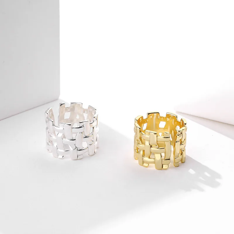 

Ladies S925 Sterling Silver Ring Original Irregular Weaving Hollow European and American Fashion Jewelry Couple Holiday Gift