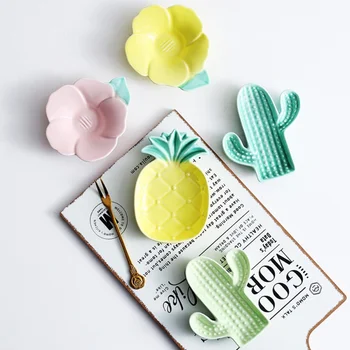 

Household dinner Pineapple Shape Ceramic Plate Fruit Dessert Concise Pastry Plate