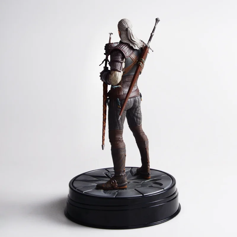Goedkoop Warrior Met Zwaard Heks Wilde Jacht Geralt Van Rivia Pvc Materiaal Desktop Decoratie Action Figure Poppen Speelgoed Decoratie Toont