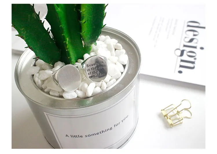 3643573704_514610680