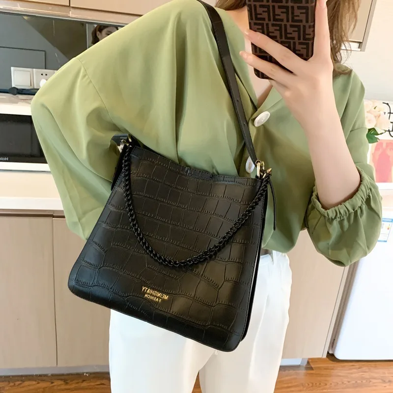 

High Quality Retro Women's Stone Pattern Chain Handbag 2020 New Korean Style Bucket Bag Simple and Versatile Shoulder Bag