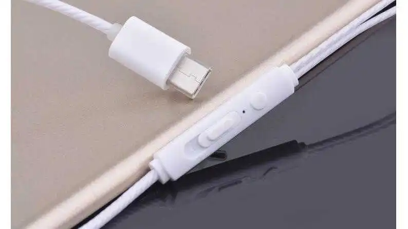 wired headphones