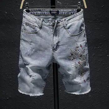 

Men's jeans 2020 spring new slim-cut, ragged, embroidered, five-minute jeans casual casual personality youth men's wear