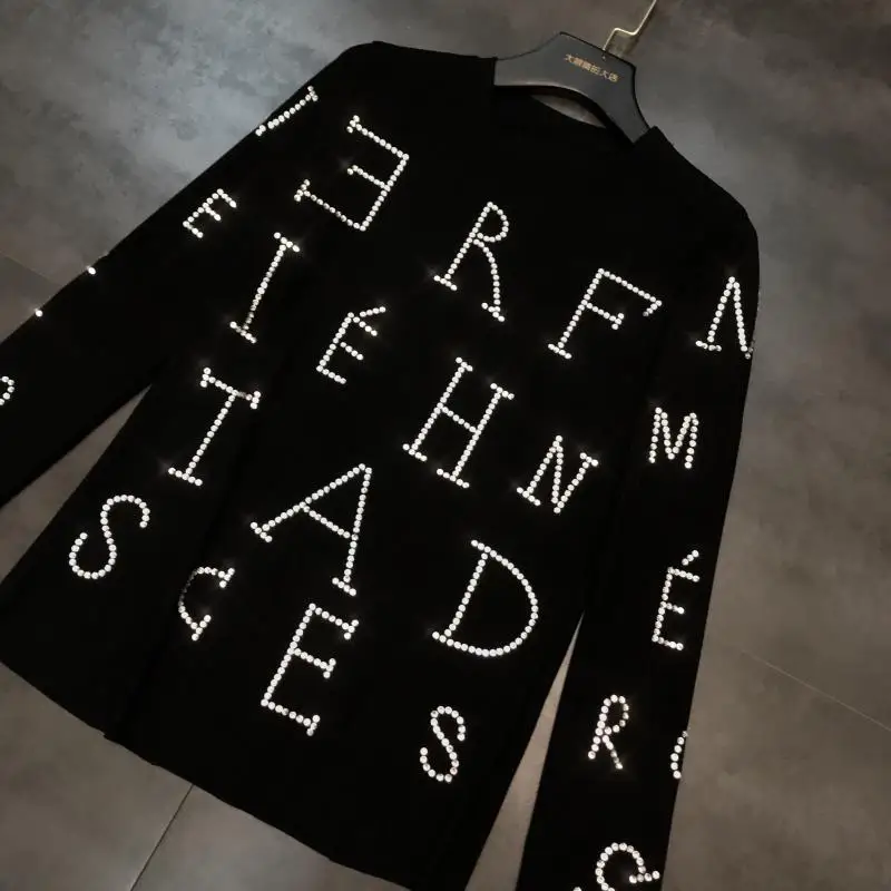 autumn and winter new hot drilling heavy industry letter stretch Slim long-sleeved T-shirt