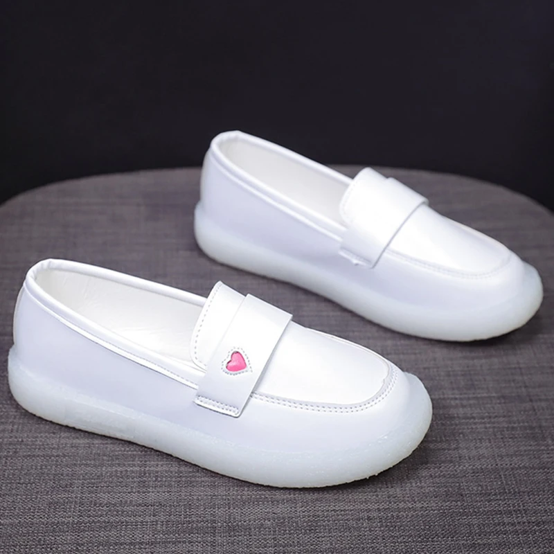 High Quality Women Flats Boat Shoes Spring New Soft Comfort Ballet Flats White Nurse Shoes Design Round Toe Flat Loafer