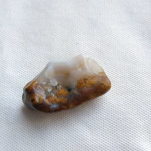 Natural beautiful stone Ornamental raw stone raw agate Silk Road Collectibles unique collection Natural beautiful stone Ornamental raw stone raw agate Silk Road Collectibles unique collection