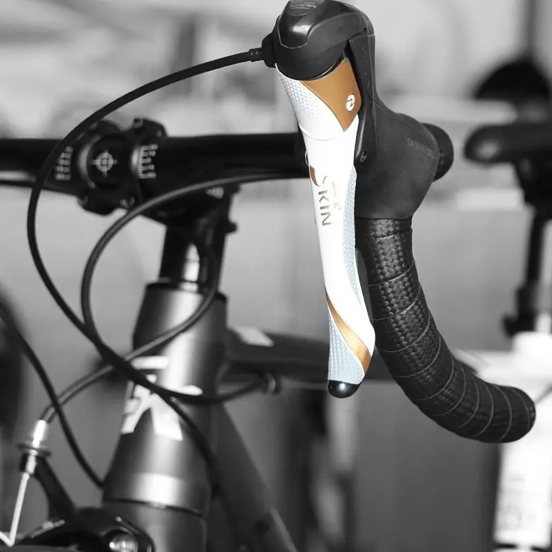 2PCS Bicycle Brake Levers Sticker Handlebar Sticky Tape Protection Cover On For MTB Mountain Road Bike Brake Sticker Anti-slip