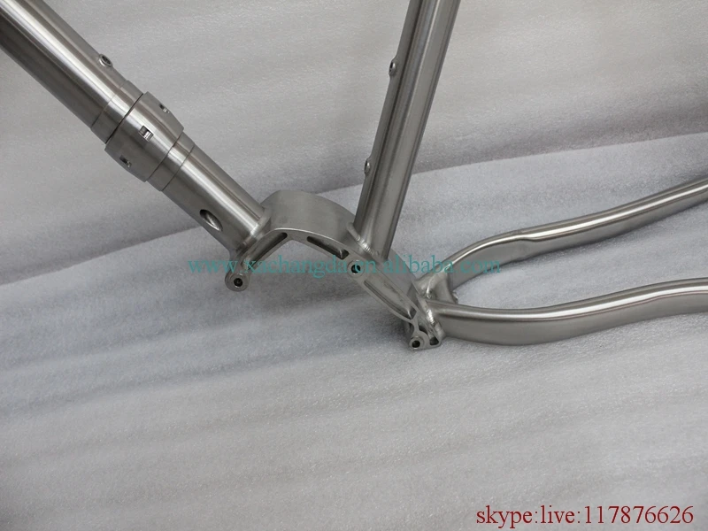 Cheap titanium road bicycle frame with taper head tube and liding dropouts BSA thread BB shell couple gearbox 6