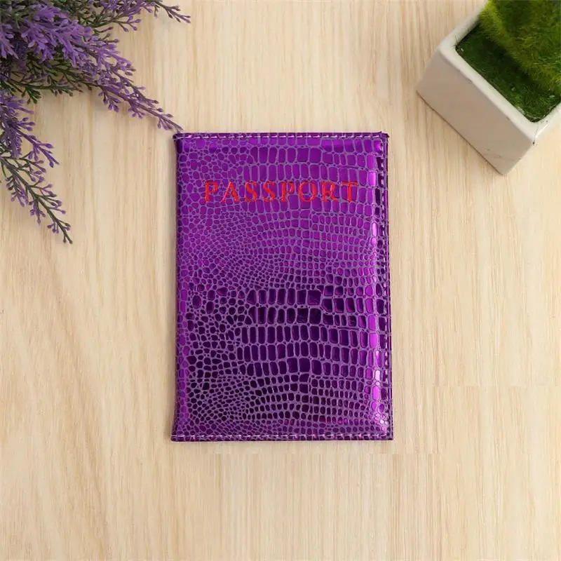 Блестящий Аллигатор узор Дорожный Чехол Держатель для паспорта для женщин кожаная обложка для паспорта с кредитным держатель для карт Прямая поставка - Цвет: Purple