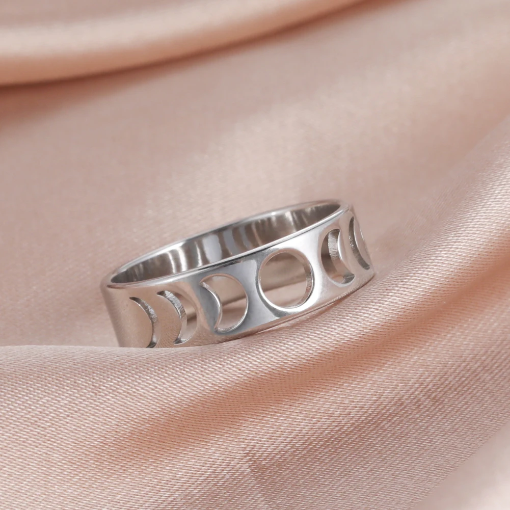 Teamer Moon Ring Women Full Crescent Moon Stainless Steel Finger Rings Vintage Wedding Band Astronomy Golden Jewelry Gift gold color rings stainless steel ring finger ring gold color ring wedding rings wedding ring