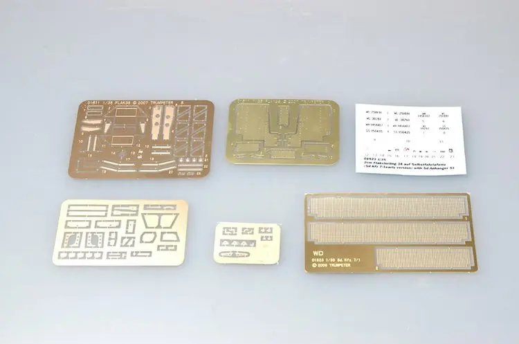 Trumpeter 01523 1/35 2 см Flakvierling 38 auf Selbstfahrlafette(Sd. Kfz.7/1 ранняя версия)-масштабная модель комплект