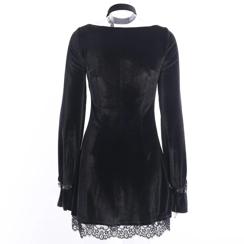 12383590488_1386157620