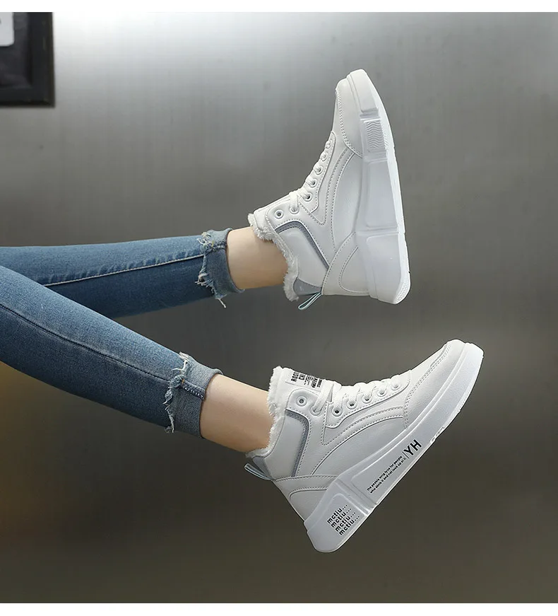 12389270411_1094510819