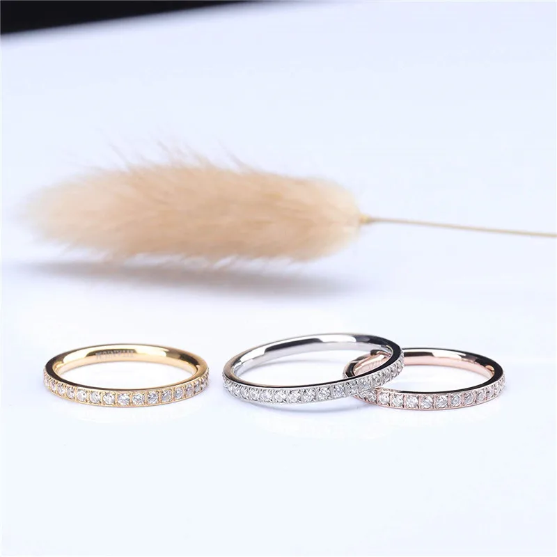Kolmnsta 2mm Women Titanium Ring Cubic Zirconia Anniversary Wedding Engagement Band Size 4 to 13 bagues pour femme 4